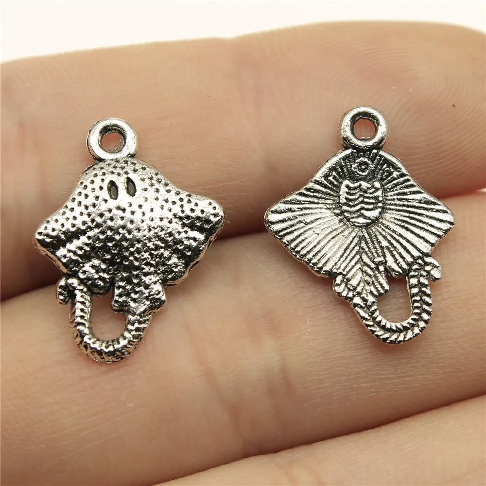 20x13mm 1.2g Multicolor Zinc Alloy Fan Shaped Fish Charm Pendant for DIY Ocean Jewelry Making
