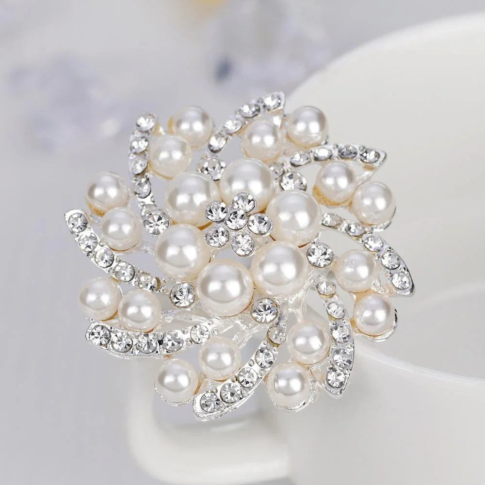 Elegant Pearl Rhinestone Flower Brooch, Alloy Crystal Lapel Pin Corsage For Women's Suit Accessory Gift