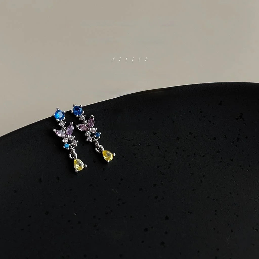 Mini Teardrop Micro Pave Zircon Copper Stud Earrings Silver Plated Light Luxury Jewelry