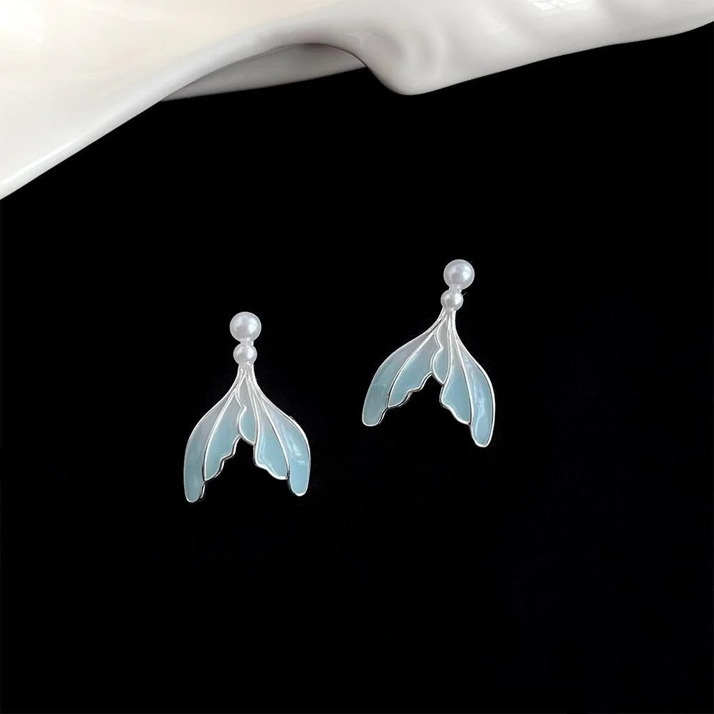 Sweet Mint Green Gradient Fishtail Copper Pearl Stud Earrings Handmade Enamel Jewelry