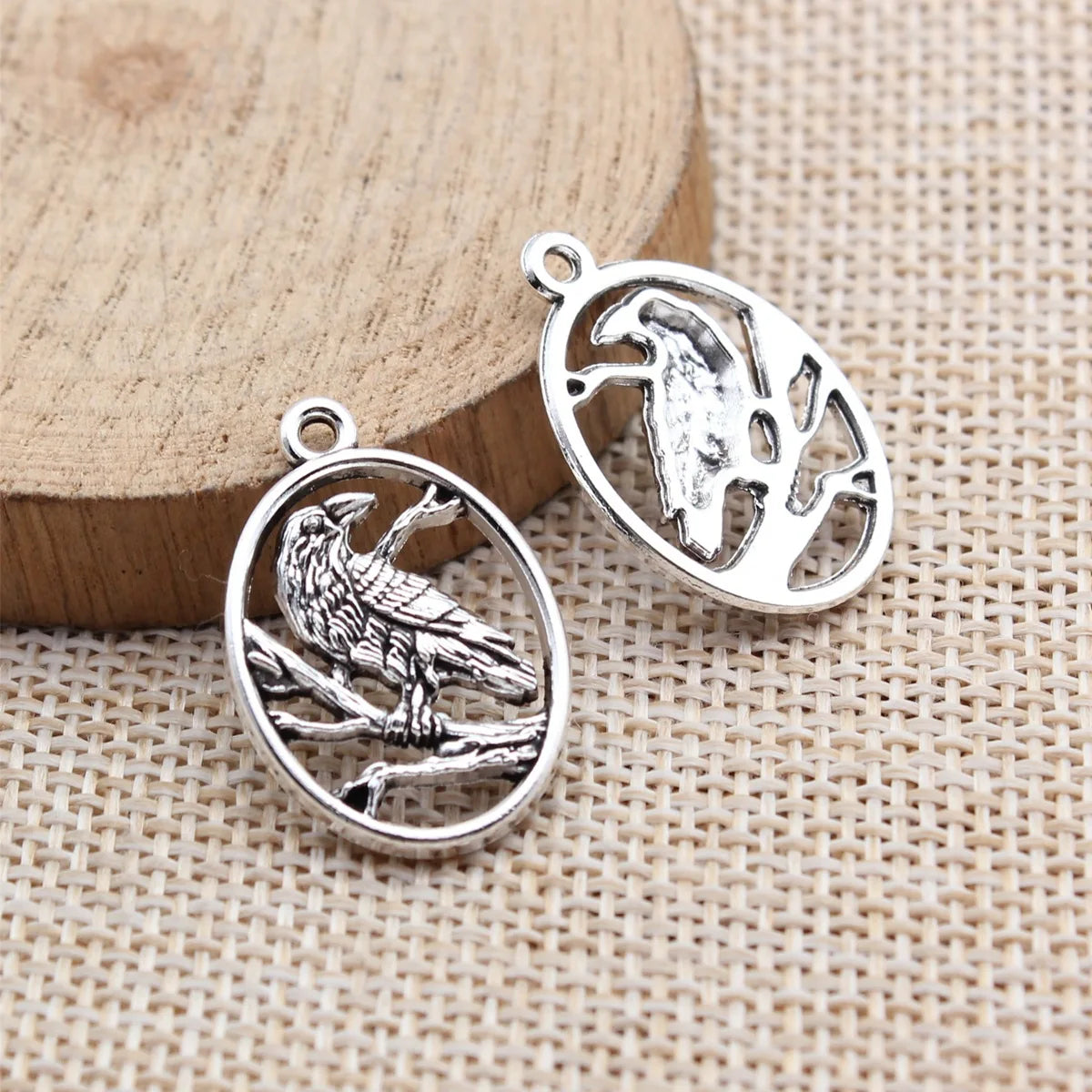 25x17mm 2g Antique Silver Zinc Alloy Crow Charm Pendant for Bracelet Necklace DIY Jewelry Making