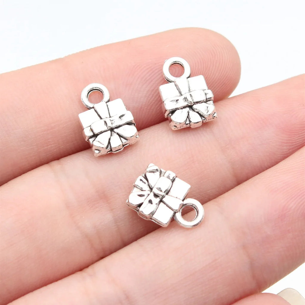 11.6x8.2mm 0.85g Antique Silver Zinc Alloy Gift Charm Pendant for DIY Bracelet Necklace Jewelry Making
