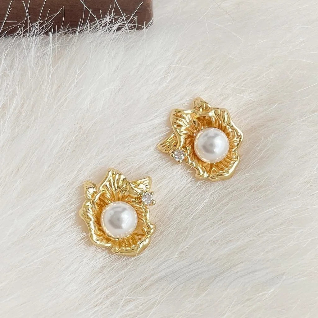 Light Luxury Irregular Floral Leaf Pearl Stud Earrings Copper Silver Plated Designer Jewelry
