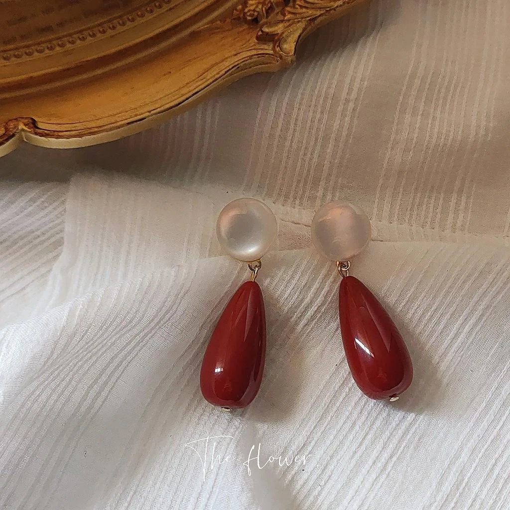 Vintage Hong Kong Style Burgundy Resin Water Drop Stud Earrings With Silver Plated Pins