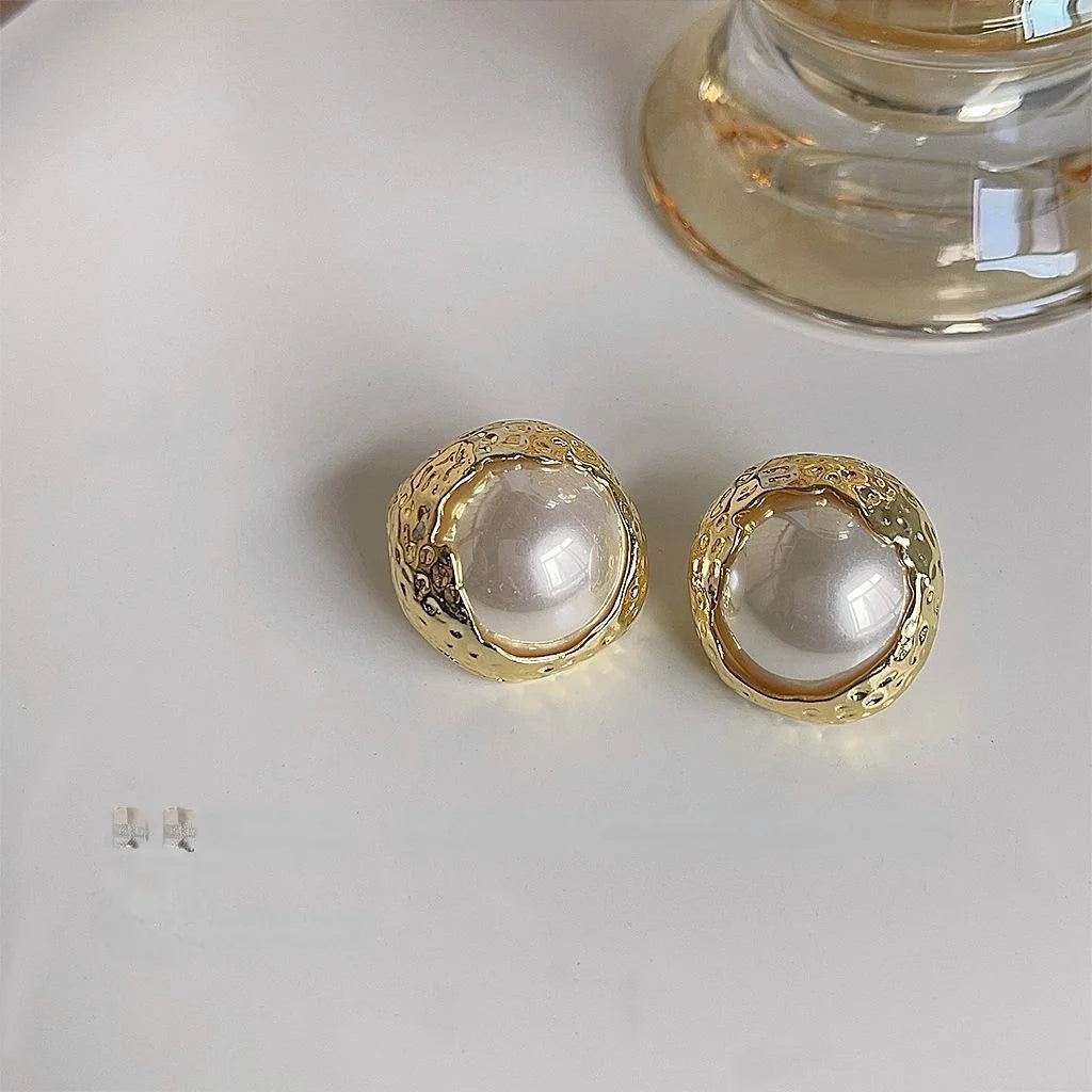 14K Gold Plated Copper Round Pearl Stud Earrings Hepburn Style Pleated Vintage Jewelry