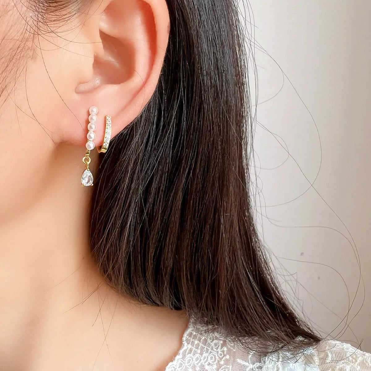Elegant Double Pearl Spiral Disc Teardrop Crystal Alloy Stud & Clip On No Piercing Earrings