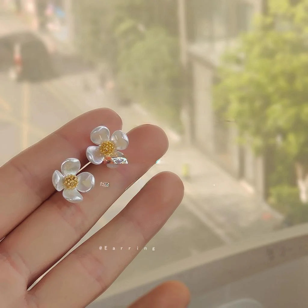 14K Gold Plated White Resin Flower Stud Earrings For Women Style Jewelry