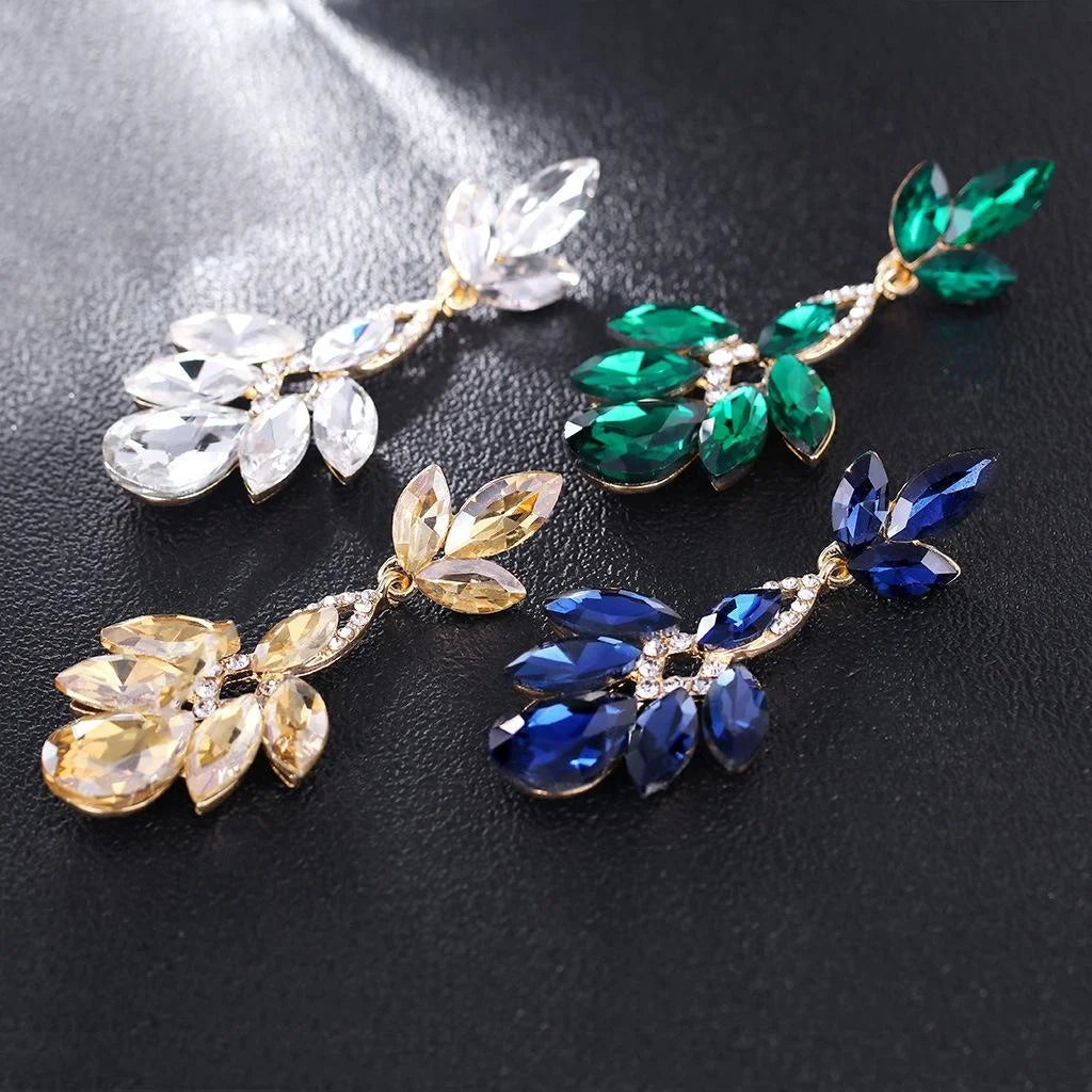 Luxury Emerald Crystal Rhinestone Leaf Drop Earrings, Long Bohemian Alloy Dangle Jewelry For Wedding Party Gift