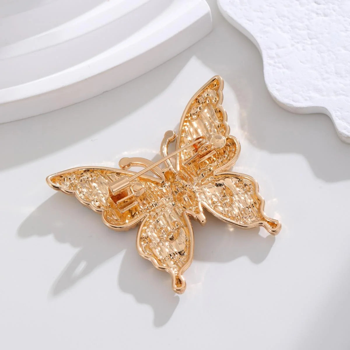 Luxury Enamel Butterfly Brooch With Rhin