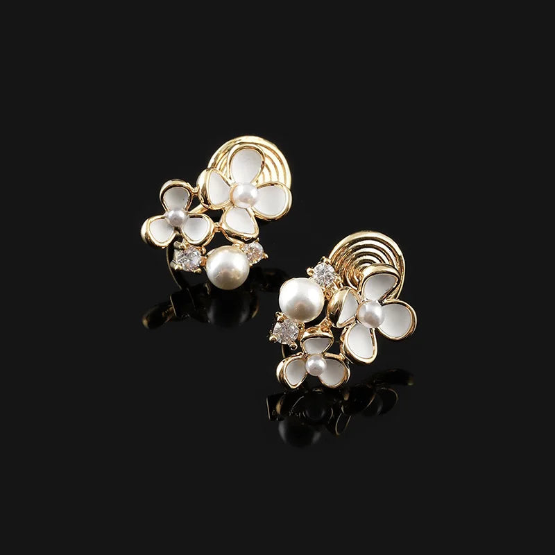 Elegant Enamel Flower Pearl Rhinestone Alloy Stud & Clip On No Piercing Small Floral Earrings