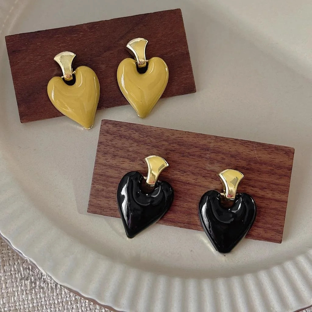 Vintage 14K Plated Alloy Heart Enamel Stud Earrings