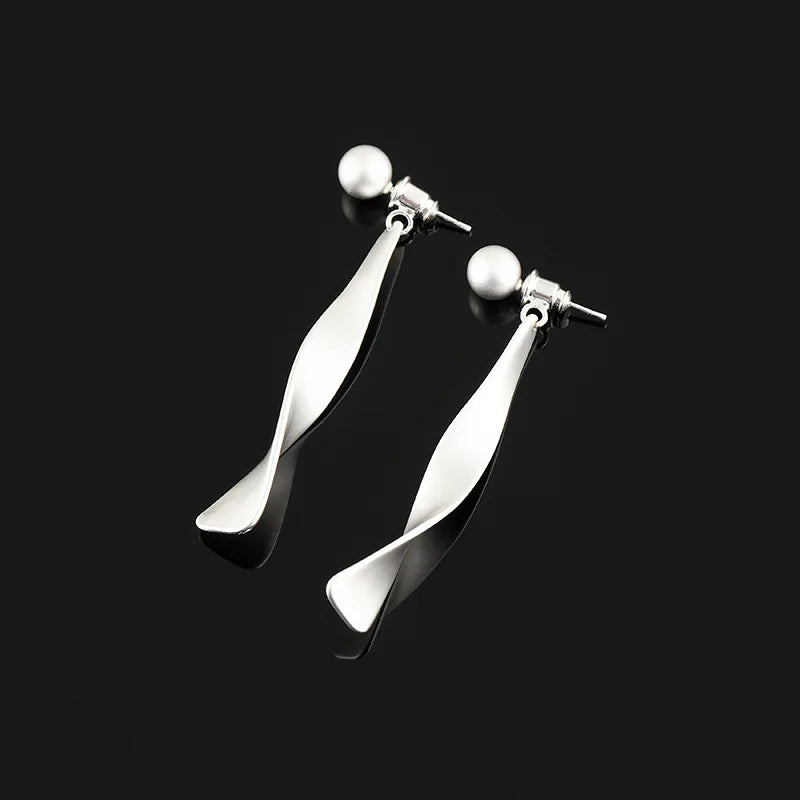 Vintage Matte Alloy Twisted Ribbon Long Drop Stud & Clip On No Piercing Women's Fashion Earrings