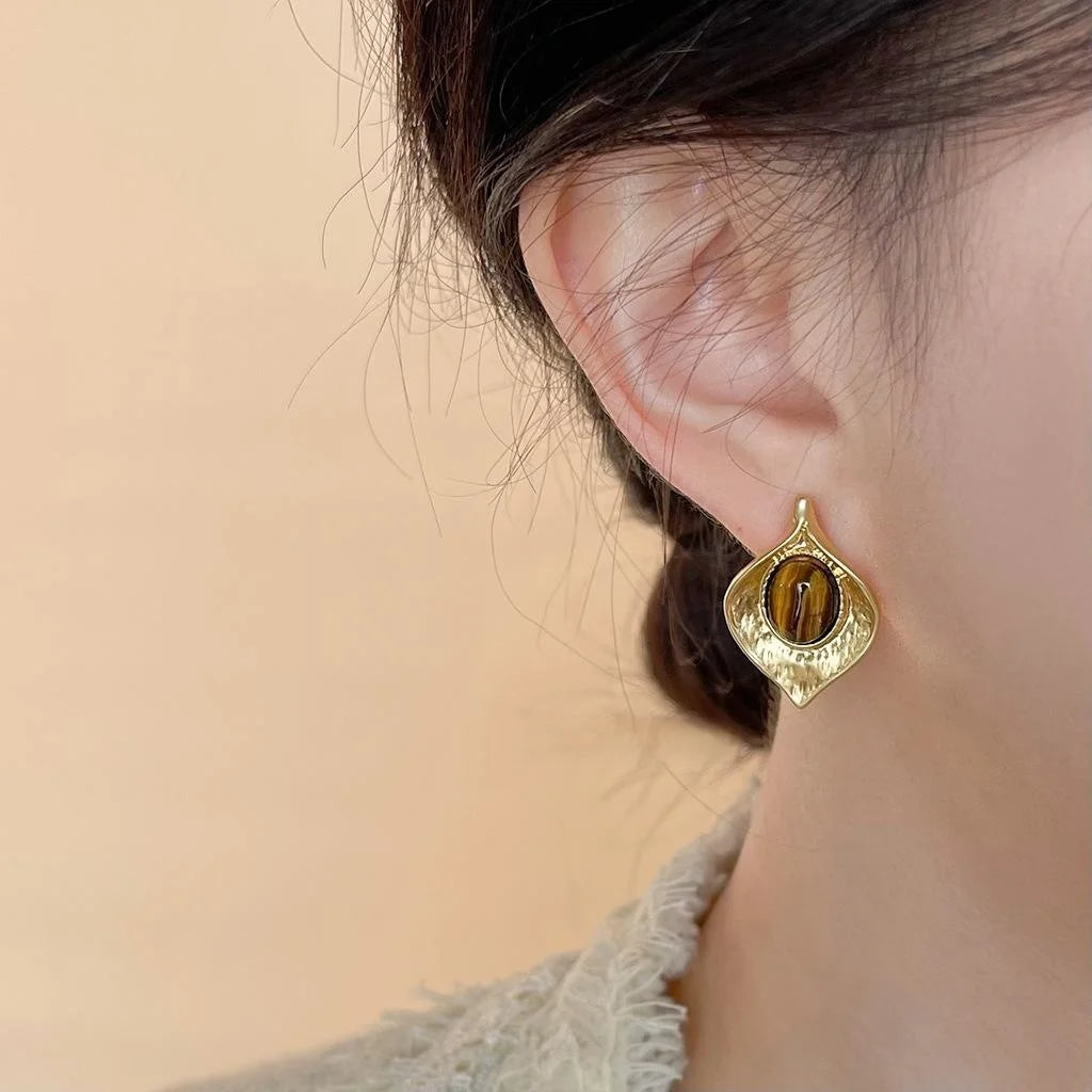 Maillard Style Tiger Eye Leaf Stud Earrings For Women Vintage Designer Fashion Jewelry