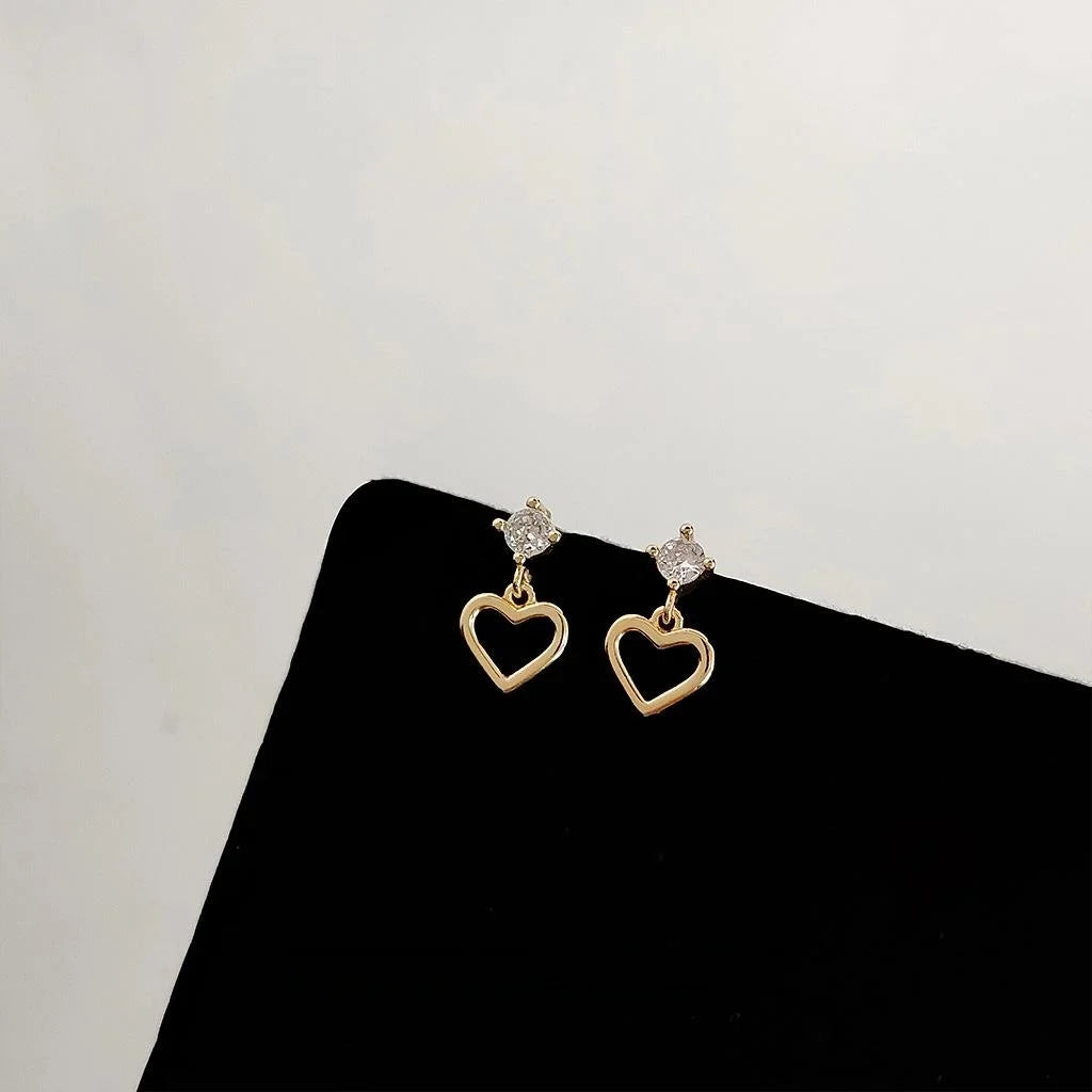 Minimalist Hollow Heart Copper Stud Earrings With Micro Paved Zircon, Versatile Women's Jewelry