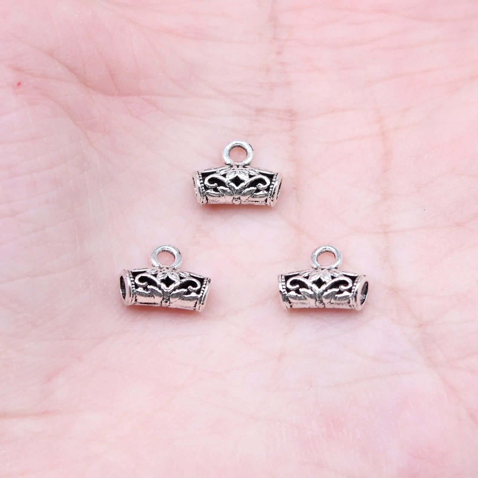 8x10mm 0.35g Multi Color Zinc Alloy Hollow Pattern Three Way Bail Connector for DIY Necklace Bracelet