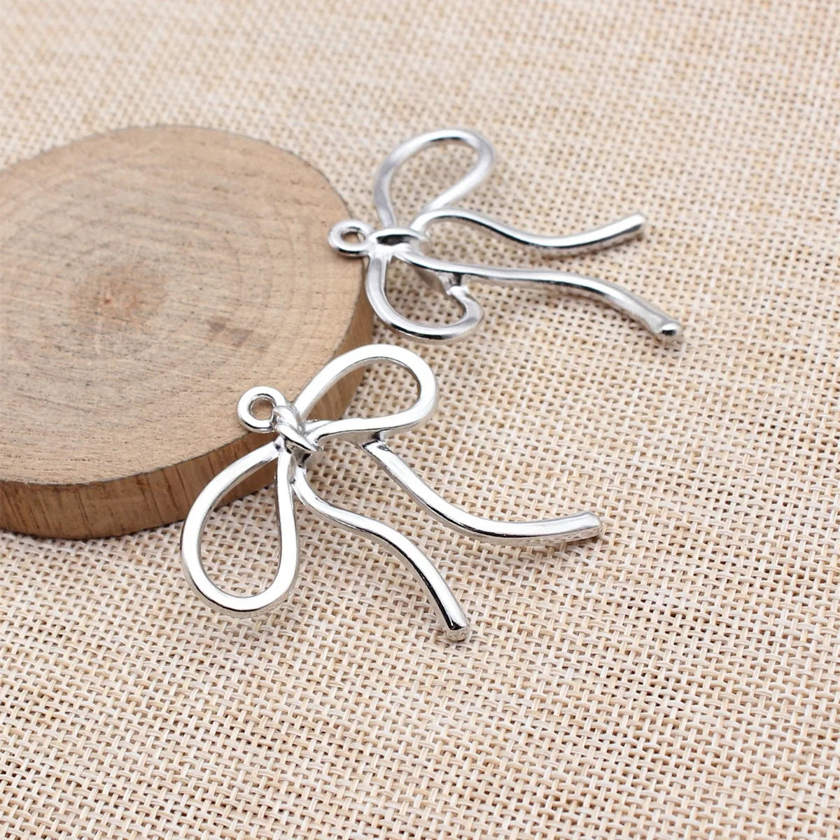46x42mm 6.4g Zinc Alloy Bowknot Butterfly Charm Pendant for DIY Necklace Bracelet Jewelry Accessory Making