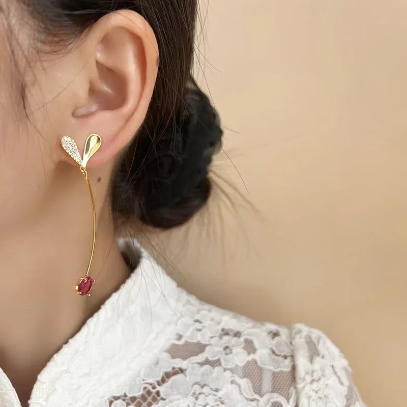 Elegant Long Curved Tassel Heart Spiral Alloy Rhinestone Ruby Crystal Stud & Clip On No Piercing Earrings