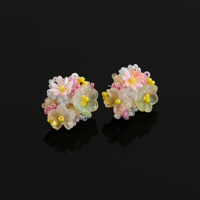 Sweet Colorful Handmade Crystal Beaded Daisy Flower Stud & Clip On No Piercing Vacation Style Earrings