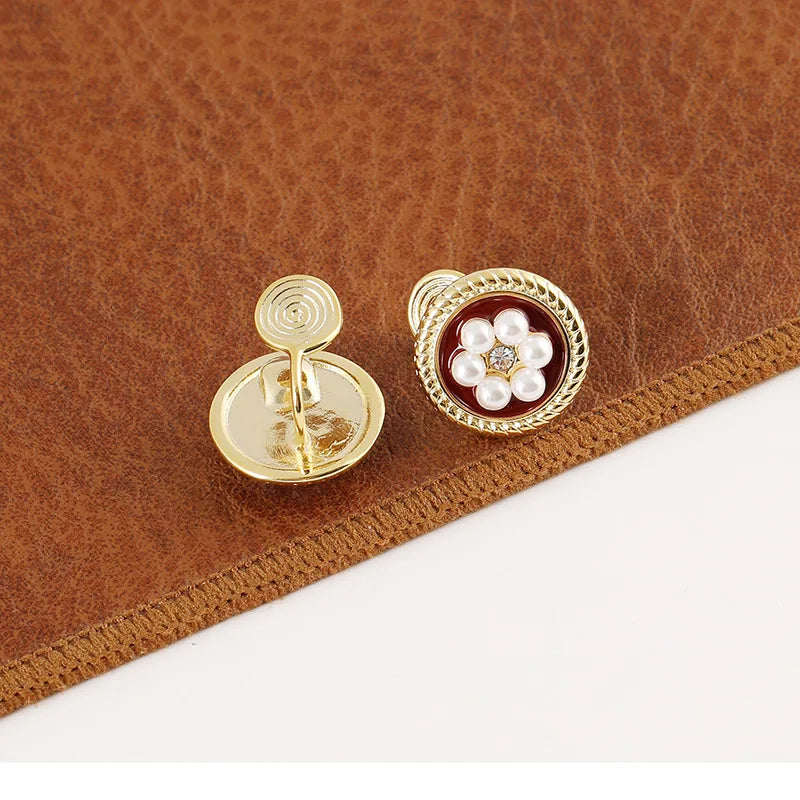 Vintage Round Flower Pearl Rhinestone Enamel Alloy Stud & Clip On No Piercing Women's Fashion Earrings