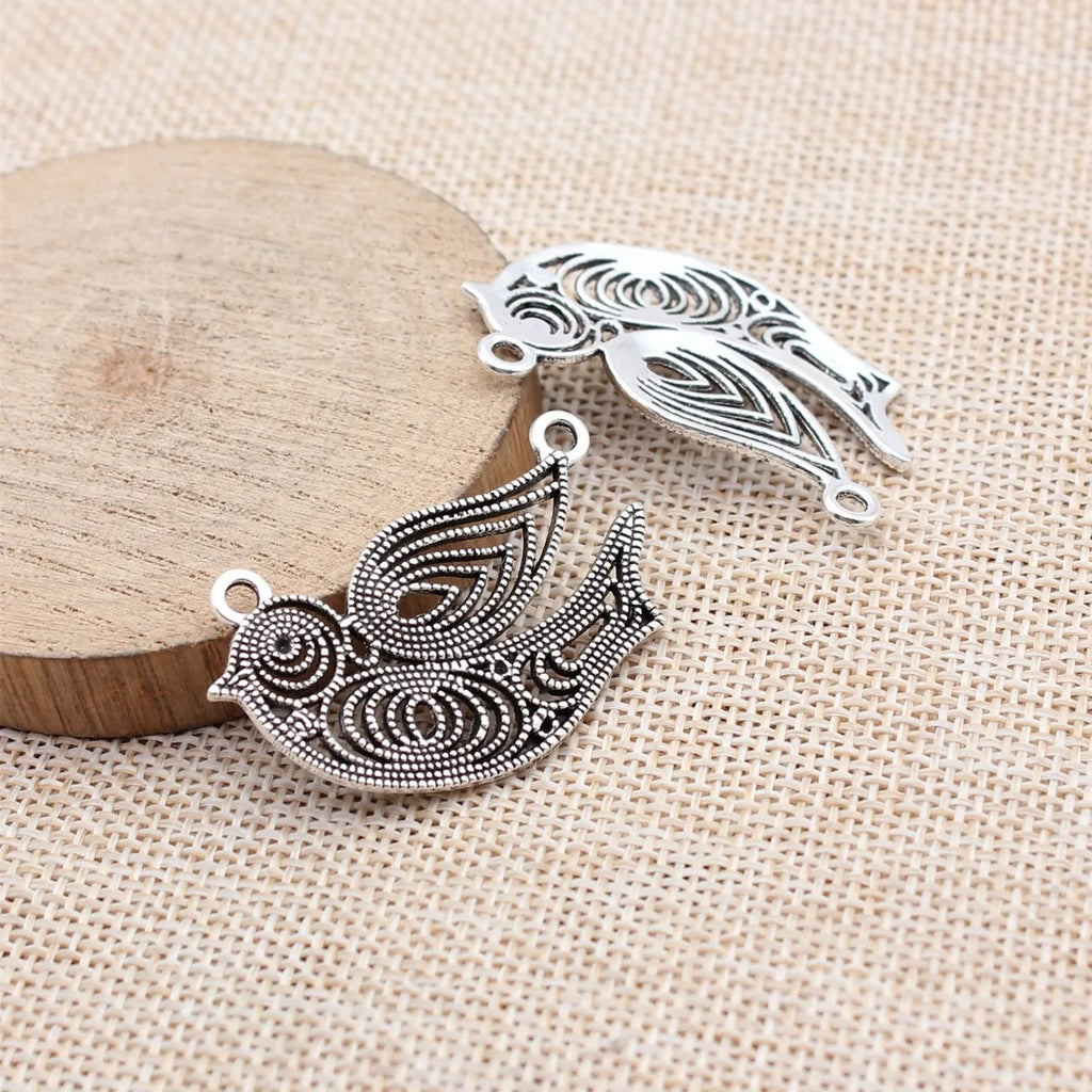 40x25mm 3.9g Antique Silver Zinc Alloy Bird charm pendant for nature necklaces and bracelet making