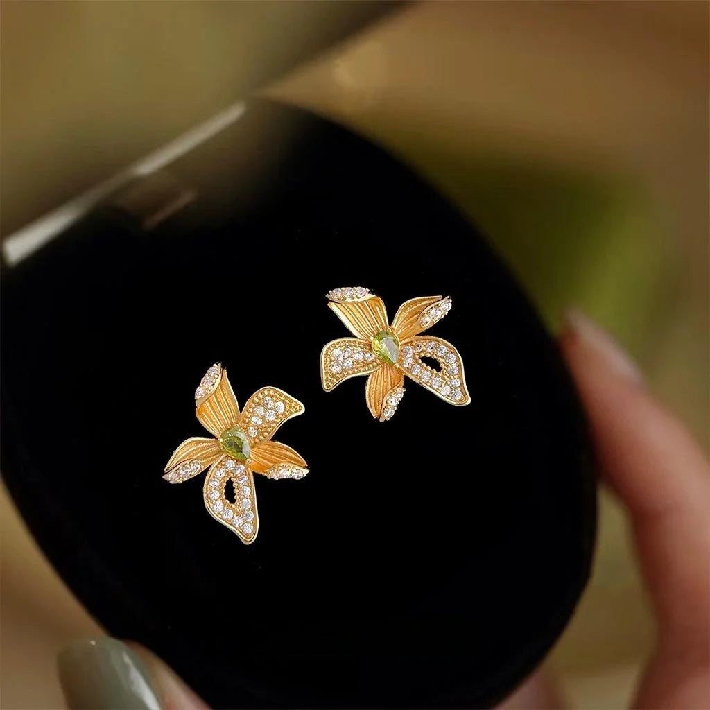 Light Luxury Copper Zircon Iris Flower Petal Bow Stud Earrings, 3D Micro Pave Designer Jewelry