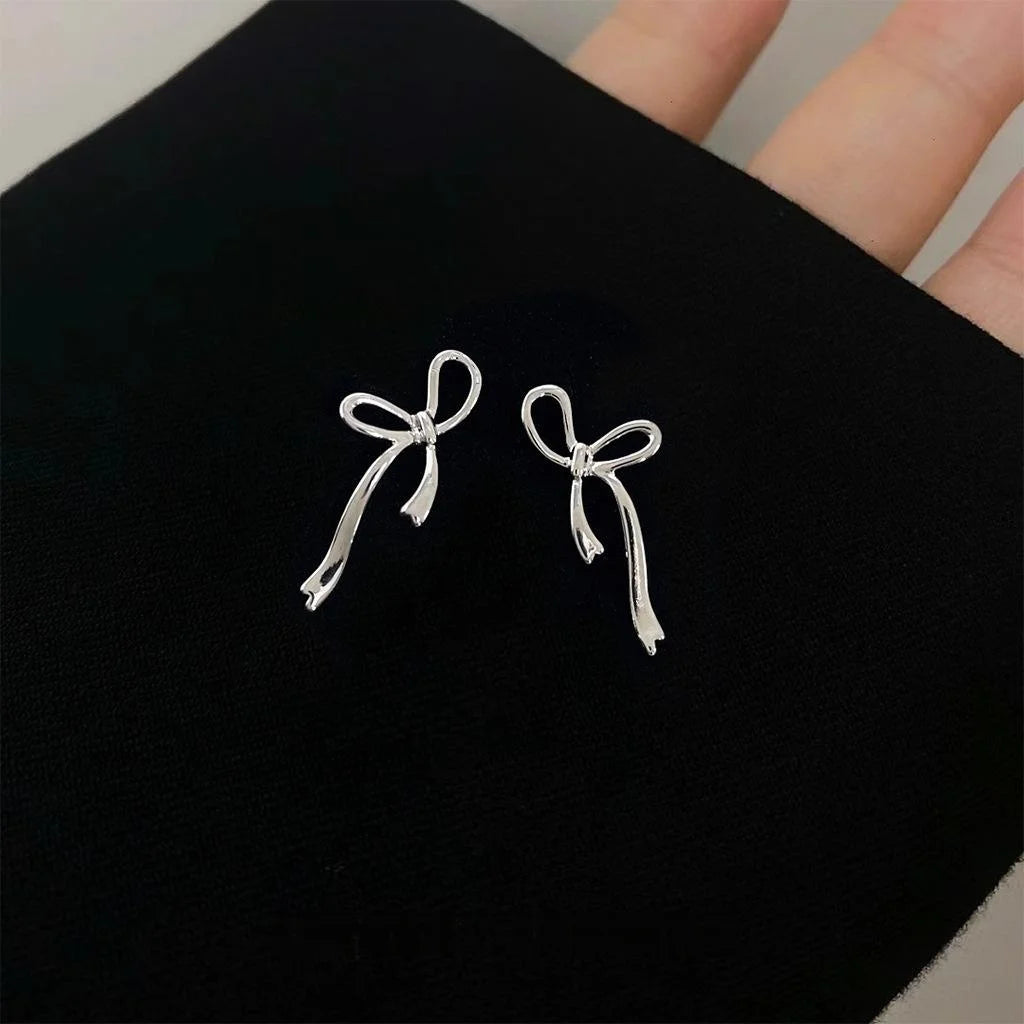 Eco-Friendly Copper Liquid Bow Stud Earrings Sweet Cool Minimalist Women's Fashion Jewelry