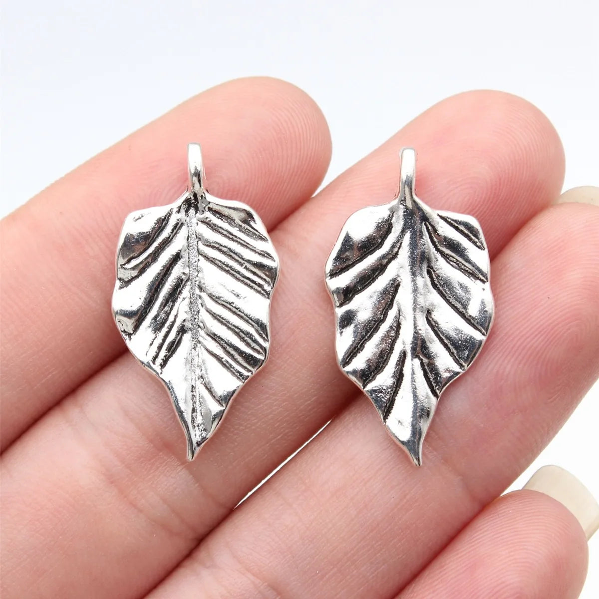 28x14mm 1.9g Antique Silver Zinc Alloy Leaf Charm Pendant for DIY Earrings Necklace Jewelry Making