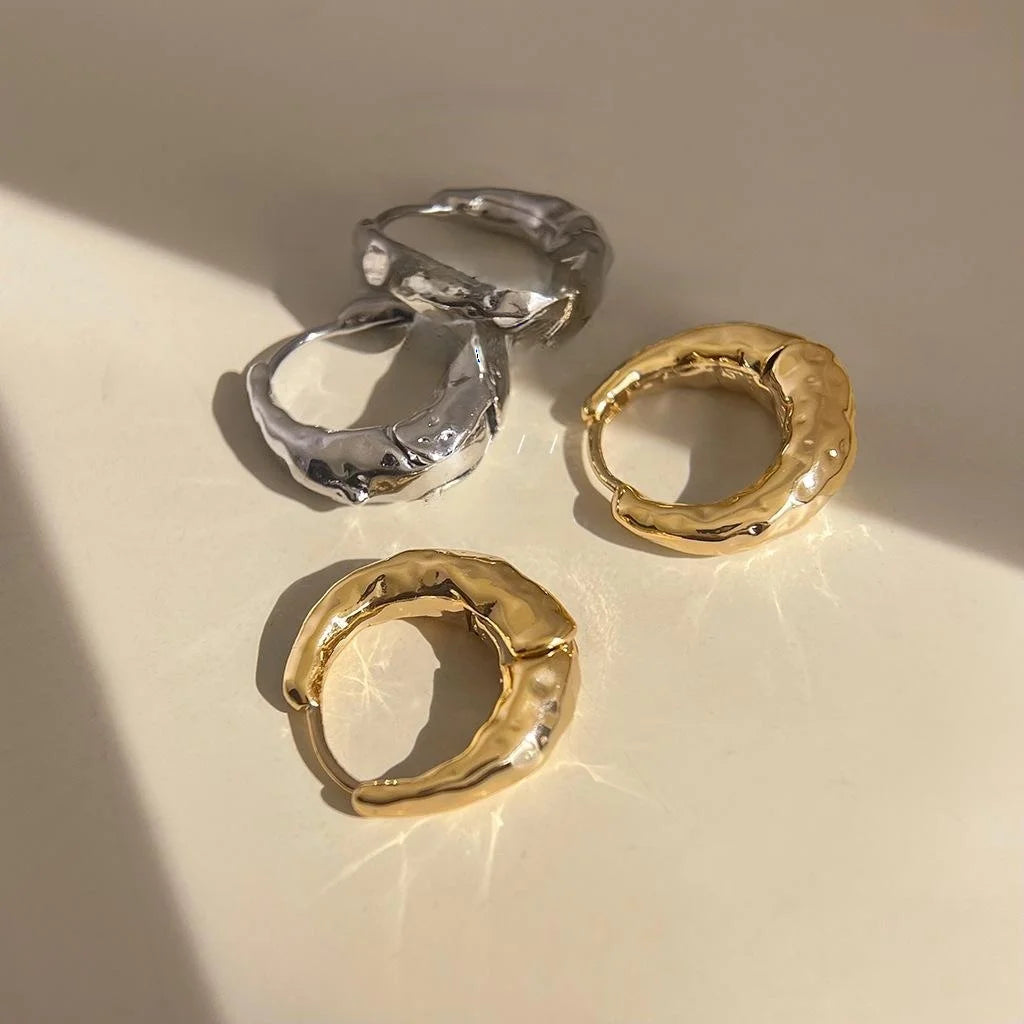 Light Luxury 14K Gold Plated Copper Round Geometric Textured Stud Earrings