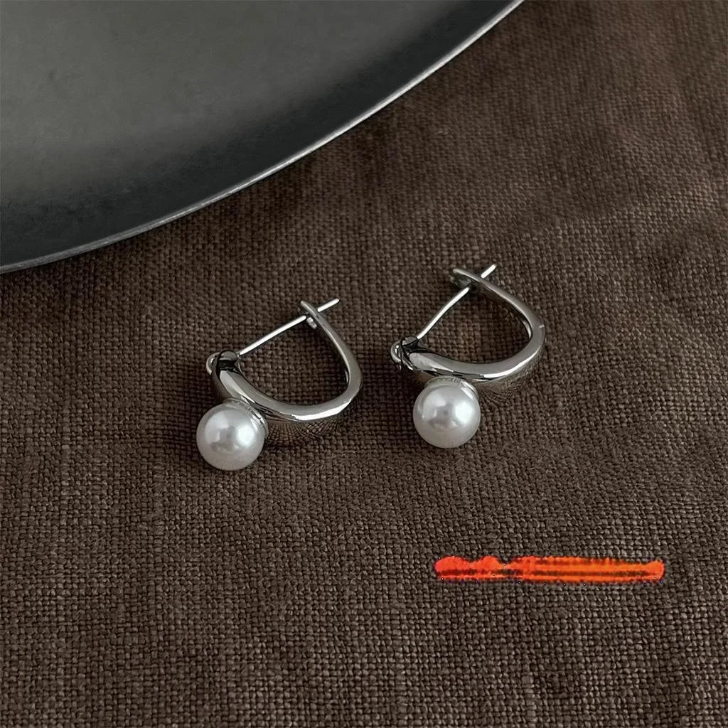 Sweet Cool Style Copper Round Geometric Irregular Pearl Stud Earrings For Women