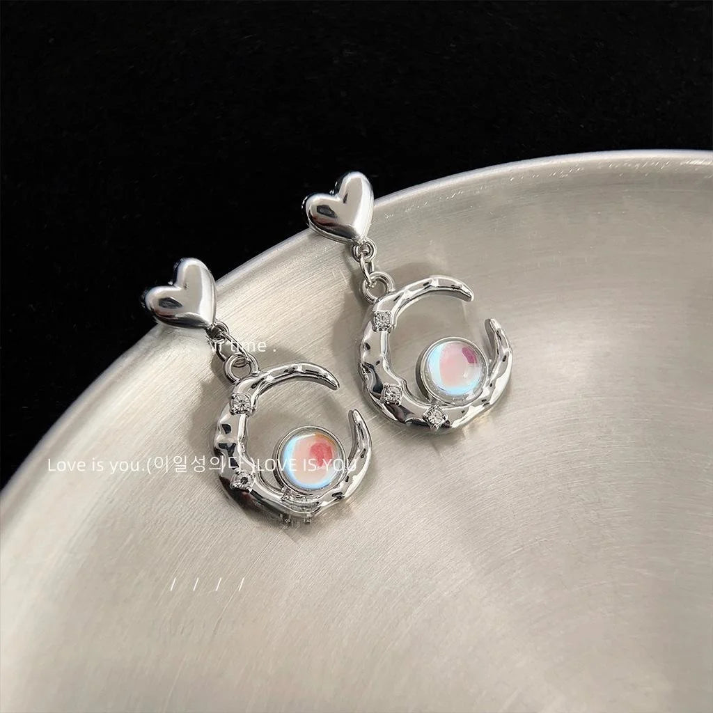 Sweet Cool Liquid Moon Heart Chain Copper Stud Earrings Minimalist Geometric Jewelry
