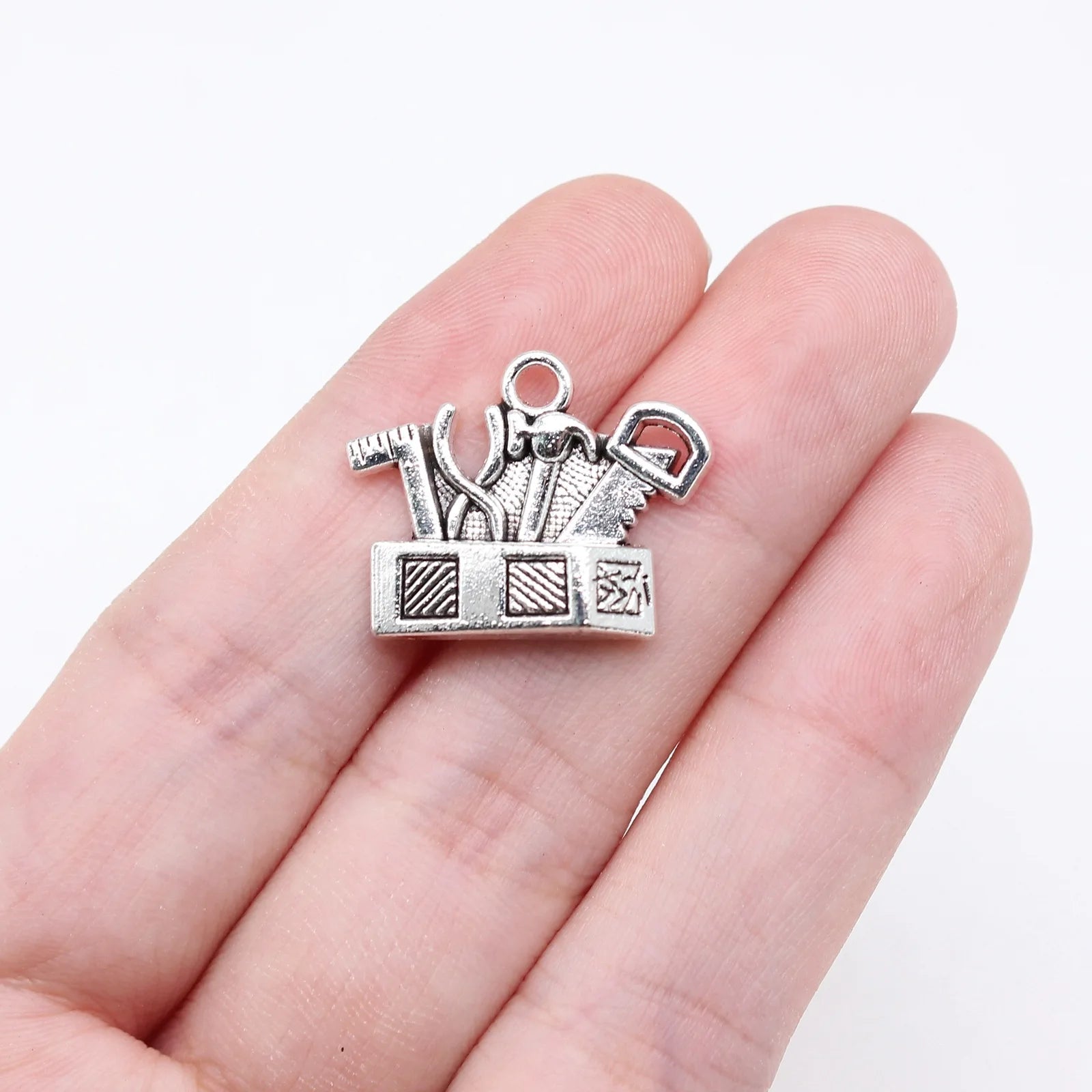 17x22mm 2.2g Antique Silver Zinc Alloy Tool Box Charm Pendant for DIY Necklace Bracelet Making