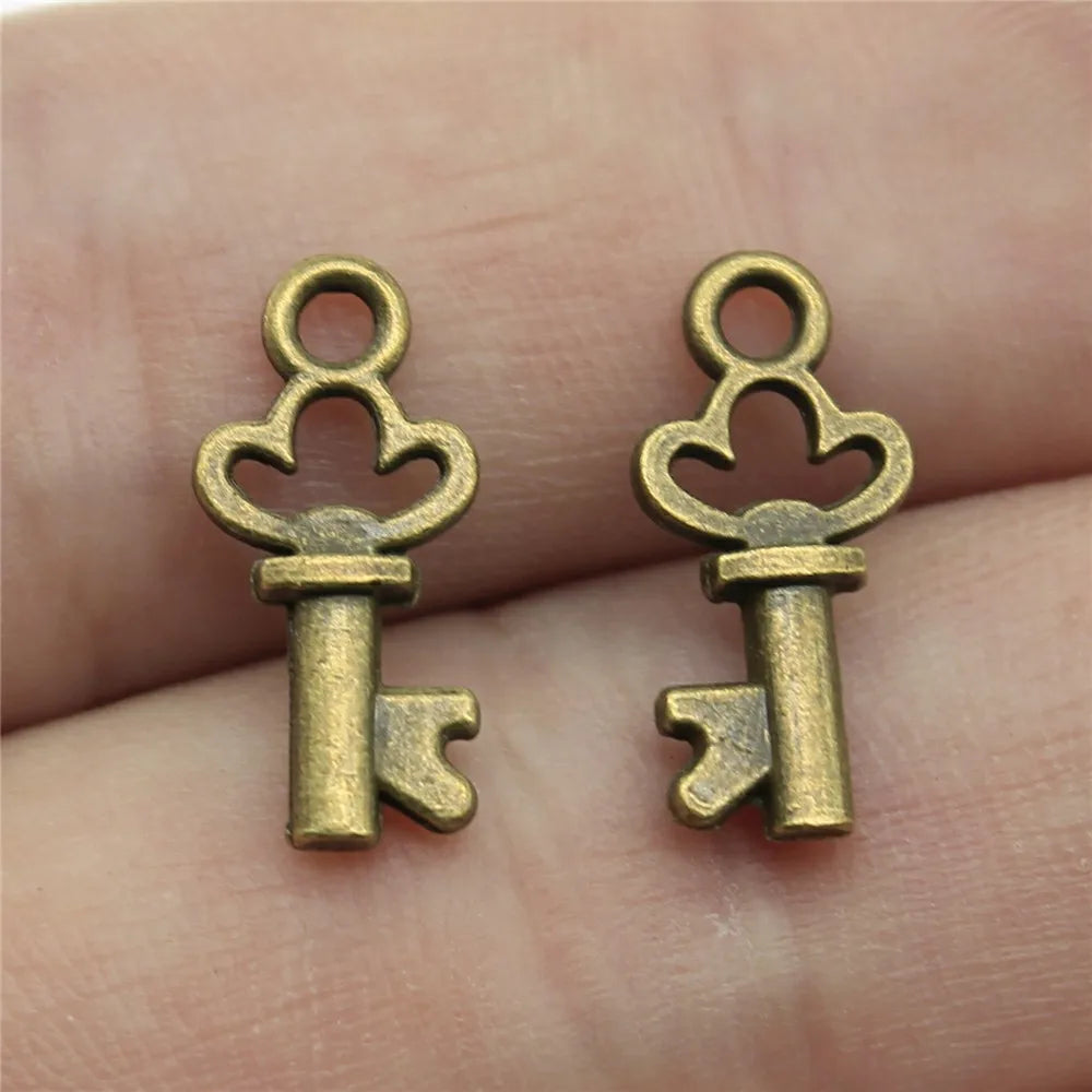 17x7mm 0.6g Multicolor Zinc Alloy Key Charm Pendant for Bracelet Necklace DIY Jewelry Making