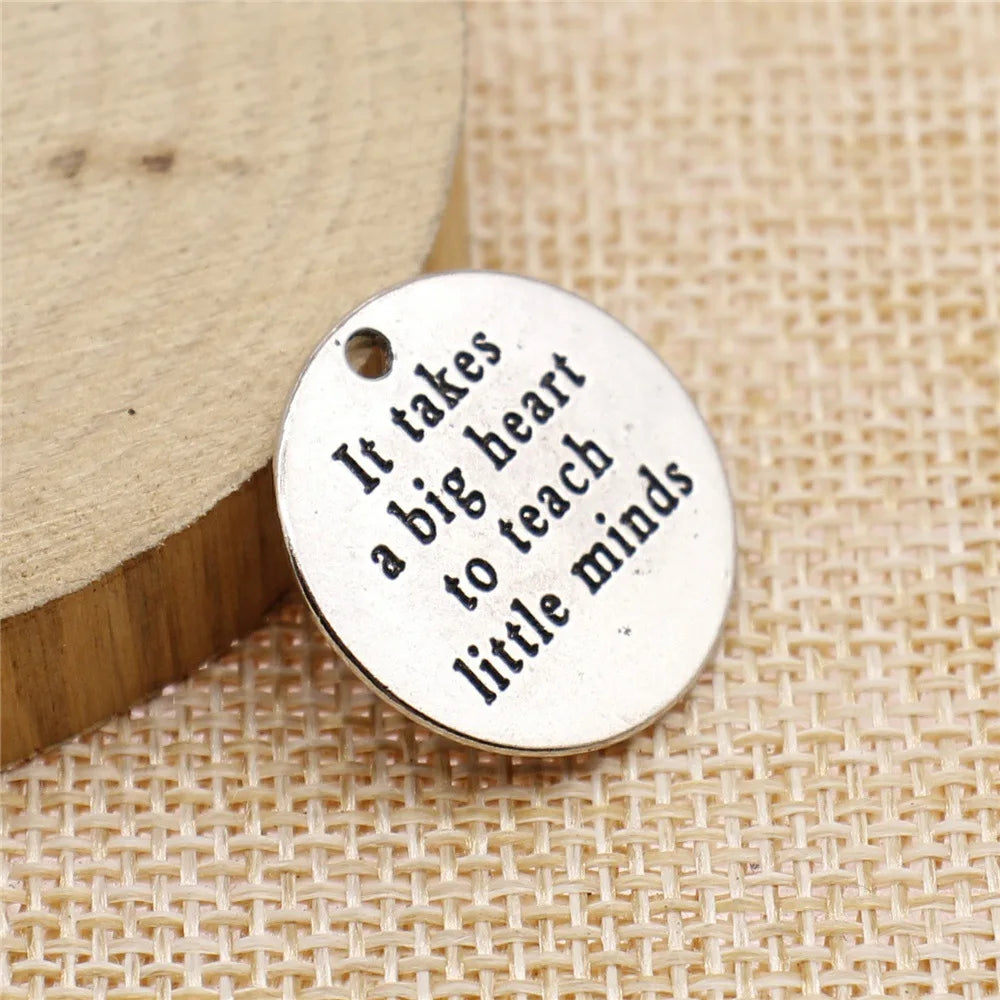 22x22mm 3g Zinc Alloy Big Heart to Teach Little Minds Charm Pendant for DIY Teacher Jewelry
