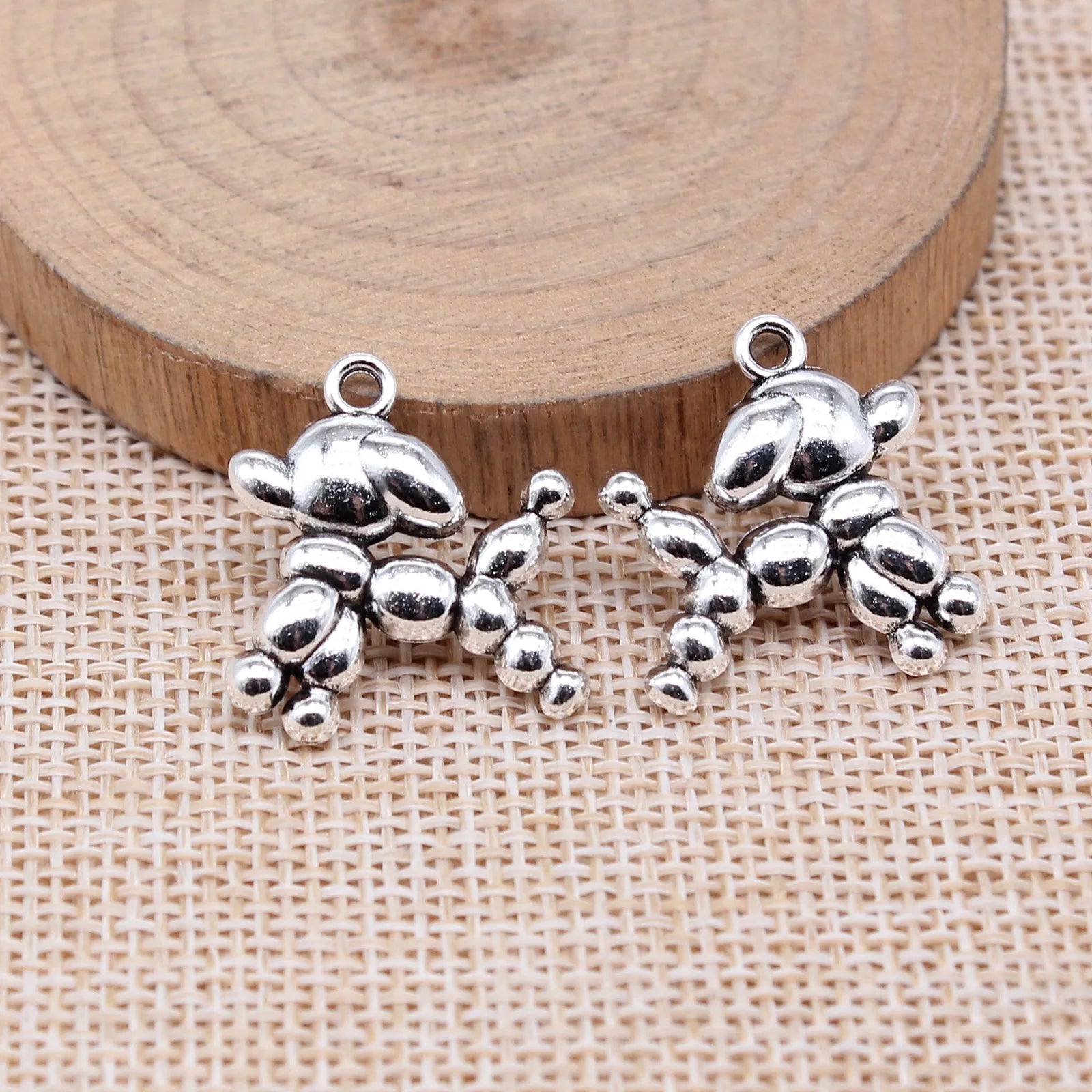 21x22mm 3.4g Antique Silver Zinc Alloy Balloon Dog Charm Pendant for DIY Necklace Bracelet Making