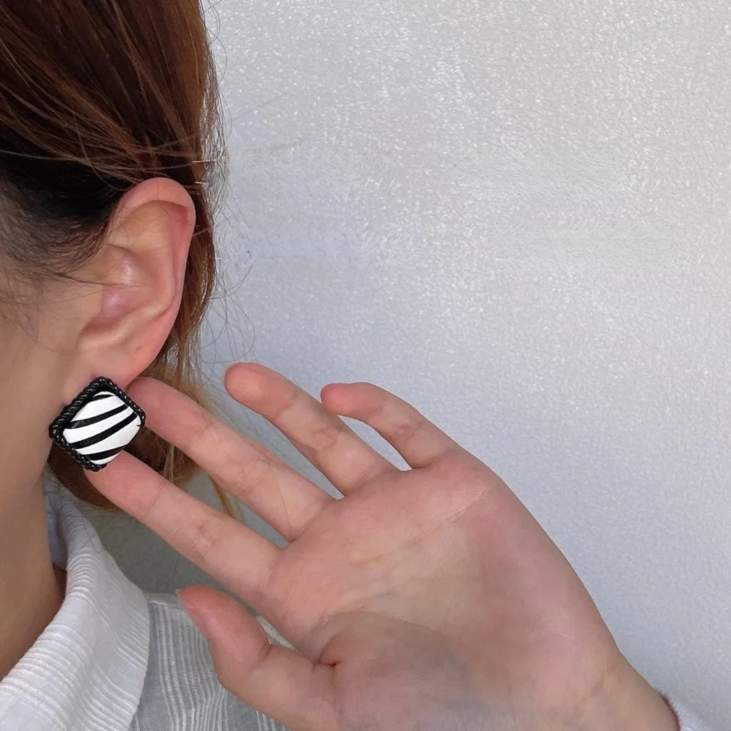 Silver Plated Alloy Stud Earrings Black White Plaid Geometric Round Triangle Minimalist Chic Jewelry