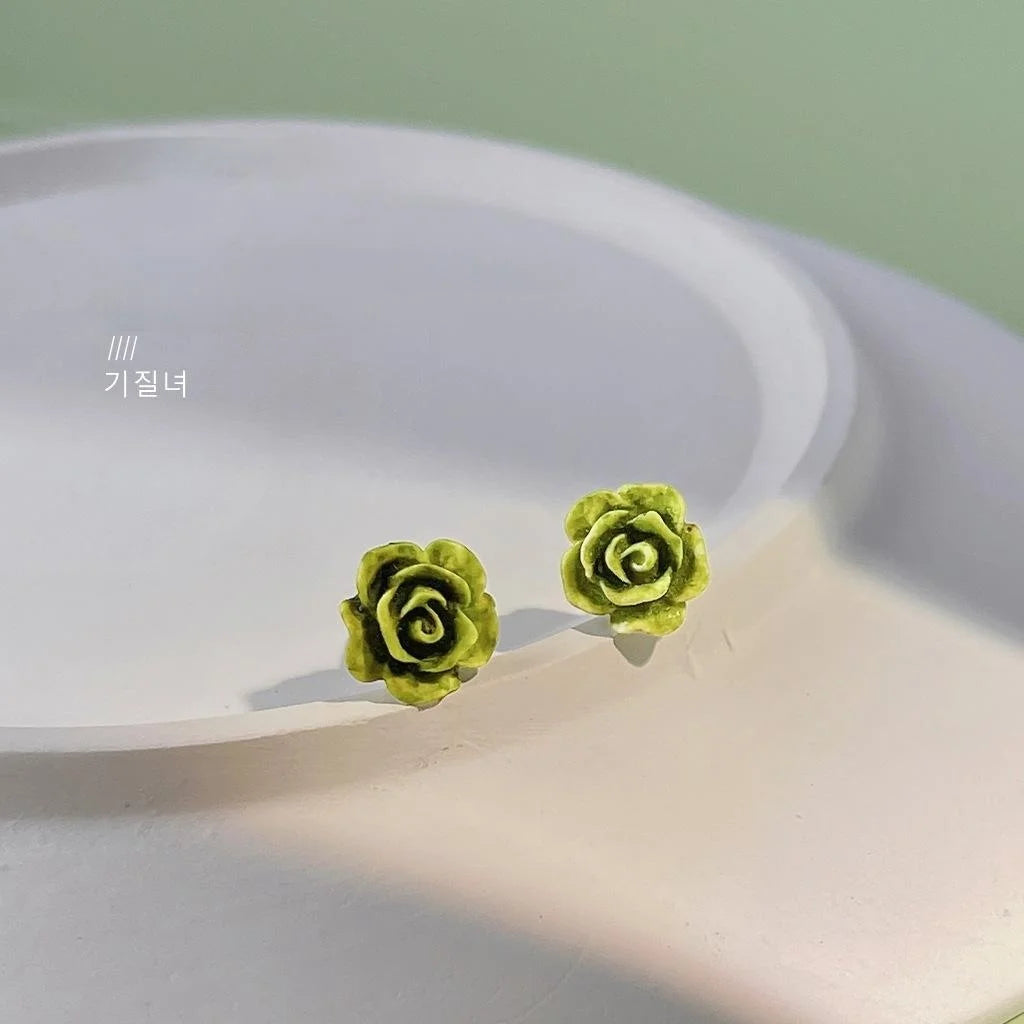 Fresh Green Resin Flower Stud Earrings Silver Plated Pin Simple Forest Style Jewelry