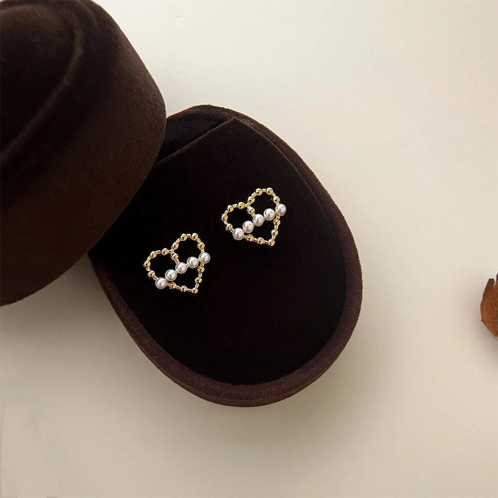 14K Gold Plated Copper Heart Pearl Stud Earrings For Women Minimalist Mini Everyday Jewelry