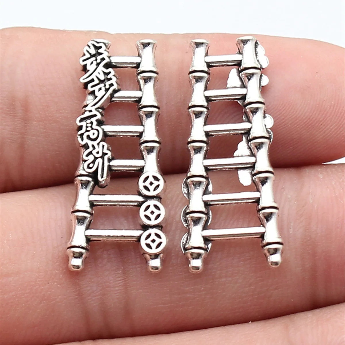 30x13x3mm 2.6g Antique Silver Zinc Alloy Ladder Charm Pendant for DIY Necklace Bracelet Making