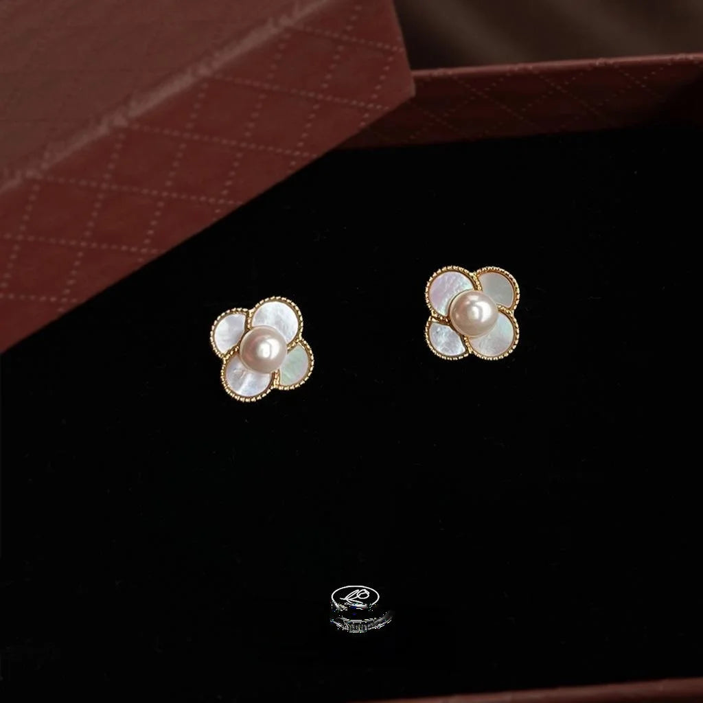 Elegant 14K Gold Plated Copper Natural Shell Flower Stud Earrings For Women