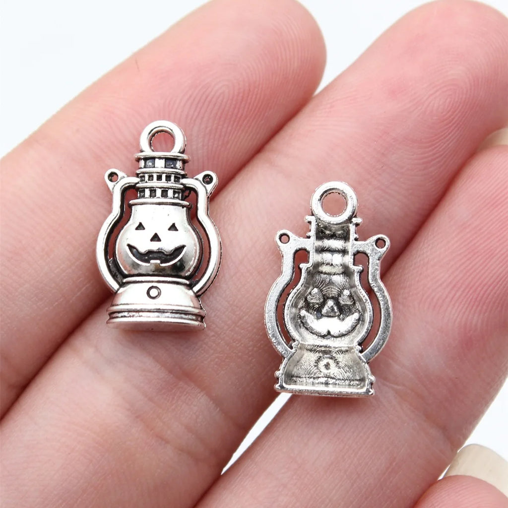 19x11mm 0.97g Antique Silver Finish Zinc Alloy Halloween Pumpkin Lantern Charm Pendant for DIY Jewelry