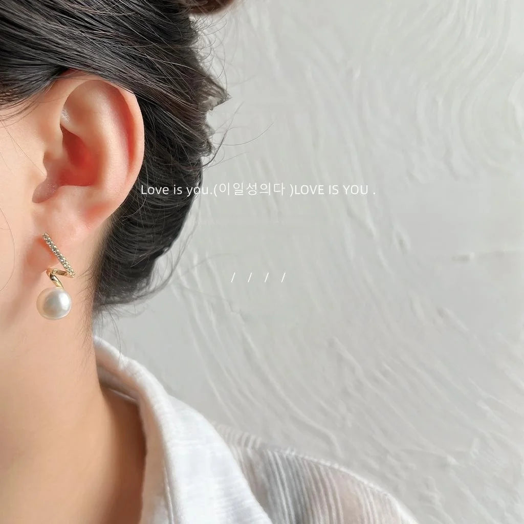 Luxury 14K Gold Plated Geometric Twisted Freshwater Pearl Zircon Stud Earrings