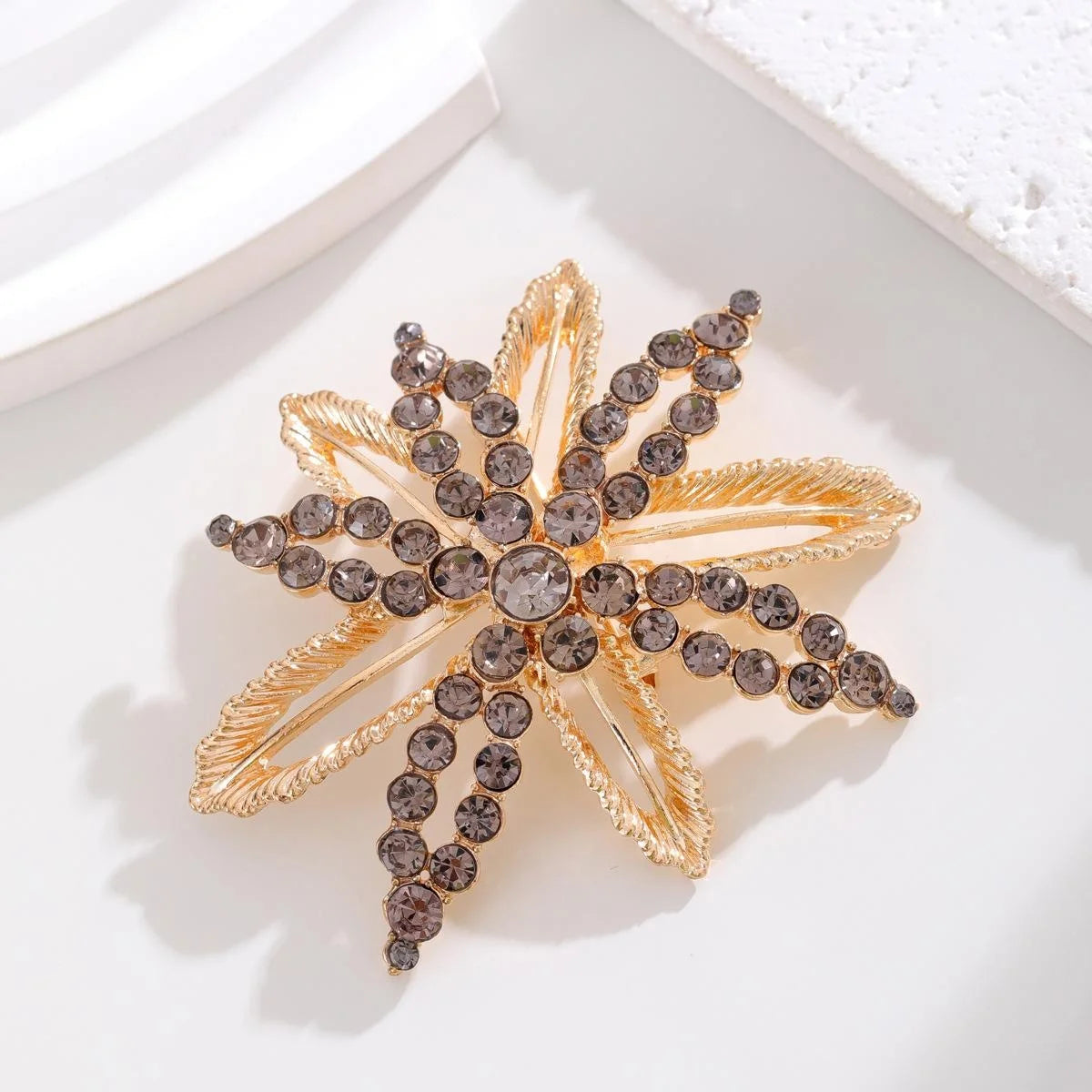 Elegant Snowflake Flower Rhinestone Alloy Brooch, Luxury Gold Tone Lapel Pin Corsage Suit Accessory