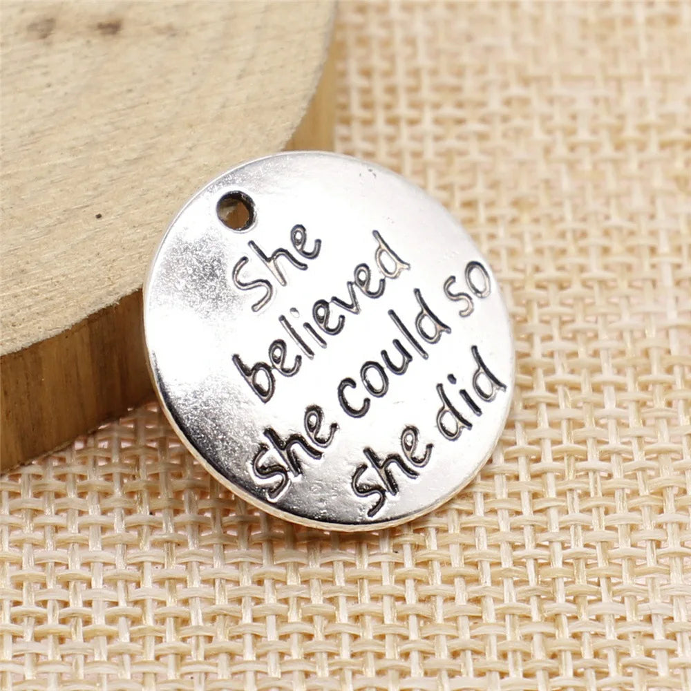 22mm 2.5g Zinc Alloy She Believed She Could So She Did Quote Letter Charm Pendant for DIY Bracelet