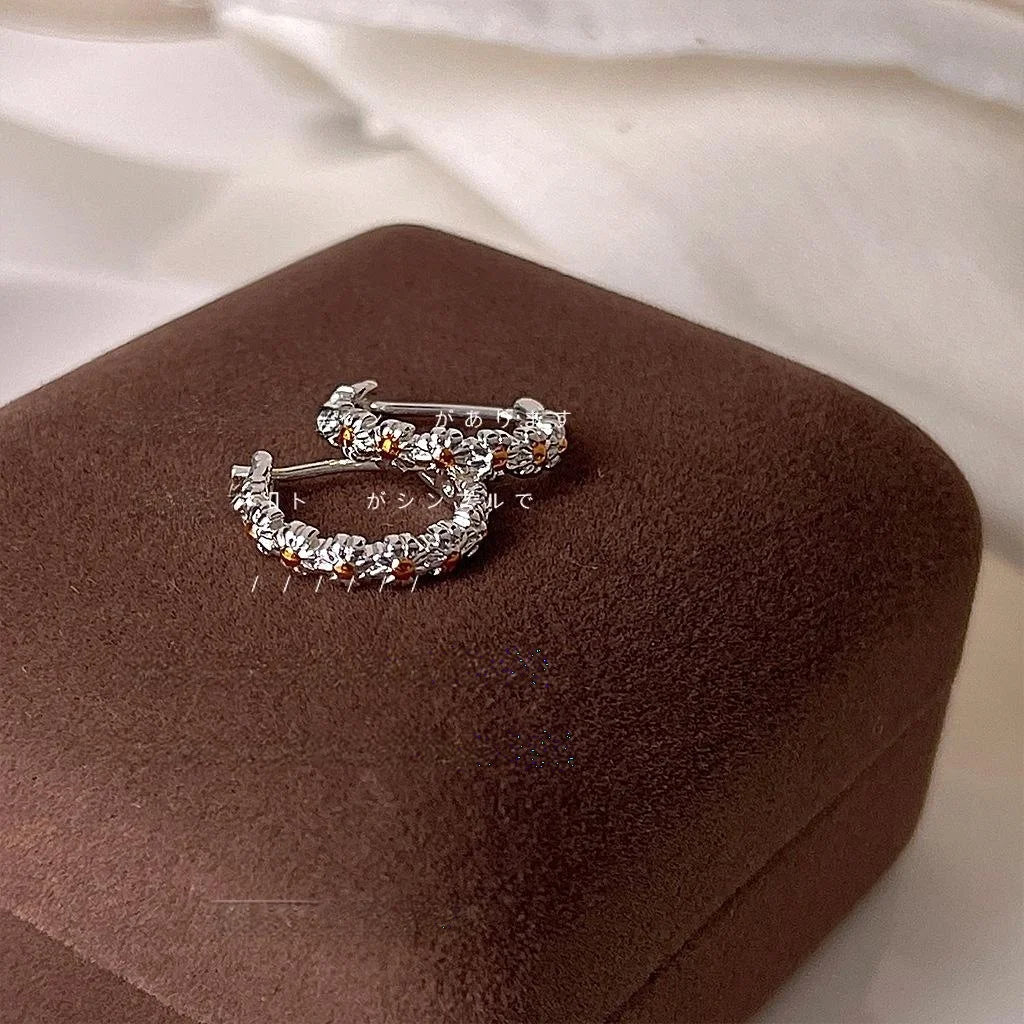 Forest Style Silver Daisy Round Copper Hoop Earrings For Daily Commute