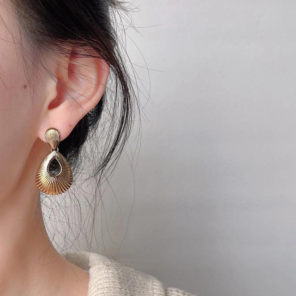 14K Gold Plated Copper Teardrop Drop Earrings Vintage French Court Style Elegant Jewelry