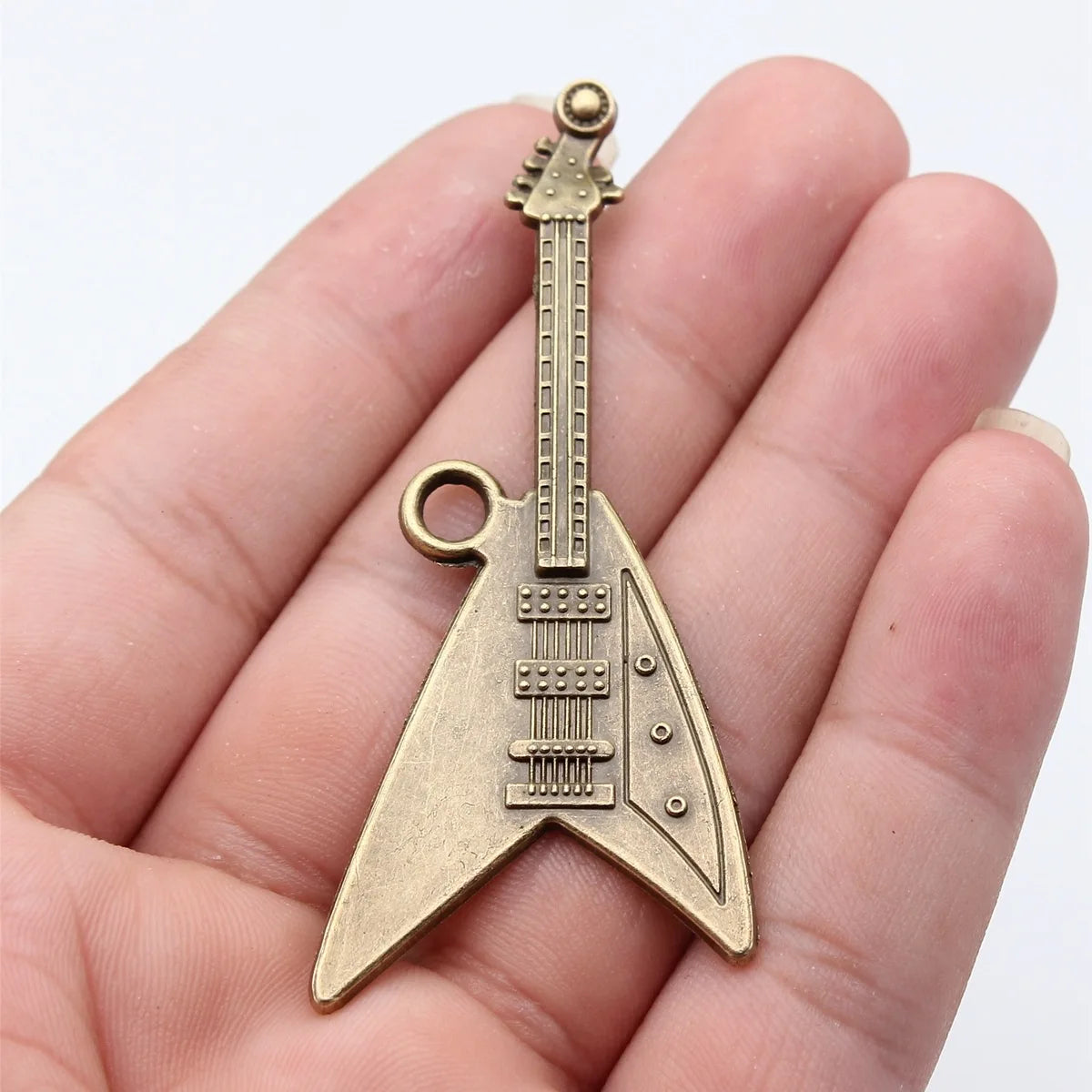 77x32mm 10.3g Multicolor Zinc Alloy Electric Guitar Charm Pendant for Music Theme DIY Jewelry Making