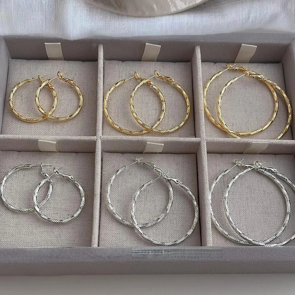 Luxury Geometric Metal Hoop Earrings With Textured Pattern Statement Style