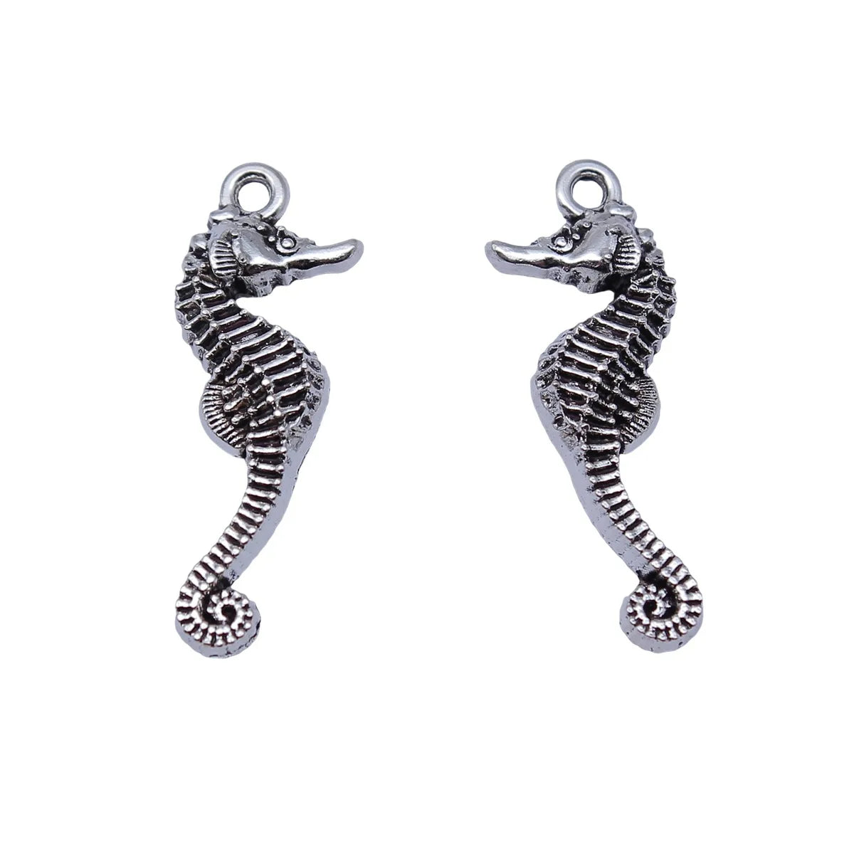 26x9mm 1.9g Antique Silver Finish Zinc Alloy Seahorse Charm Pendant for Bracelet Necklace DIY