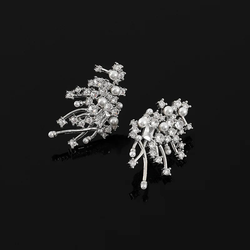 Elegant Luxury Firework Swirl Pearl Zircon Alloy Stud & Clip On No Piercing Statement Earrings
