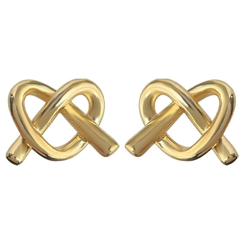 14K Plated Copper 3D Heart Stud Earrings Sweet Cool Niche Design Jewelry